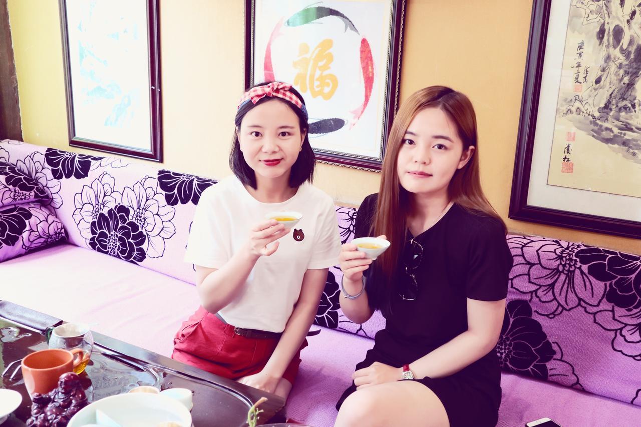 He Mu Ju Inn Zhongyi Branch 麗江市 エクステリア 写真