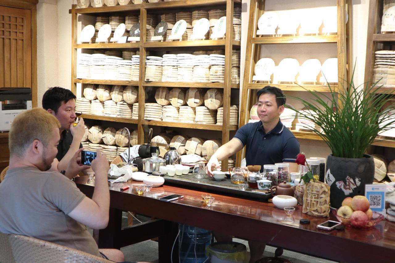 He Mu Ju Inn Zhongyi Branch 麗江市 エクステリア 写真