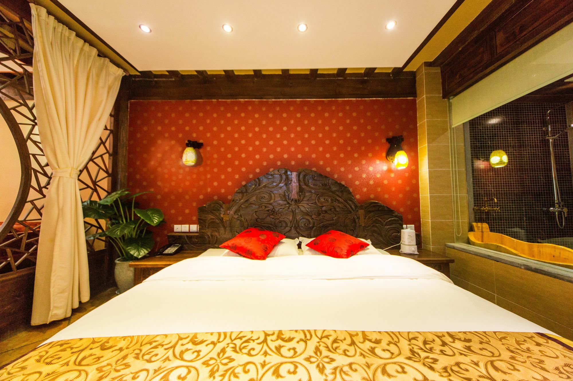 He Mu Ju Inn Zhongyi Branch 麗江市 エクステリア 写真